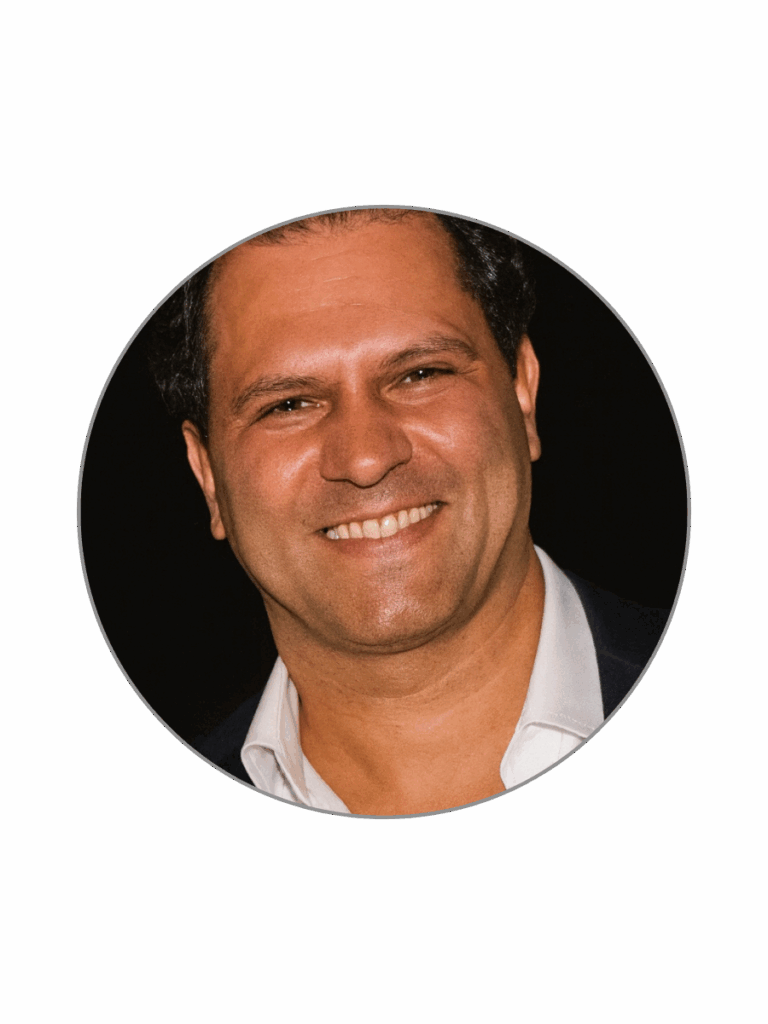 Retrato circular de Renato Vieira De Paula, publicitário estrategista e representante comercial, utilizado na página inicial da Voz e Arte Comunicação.